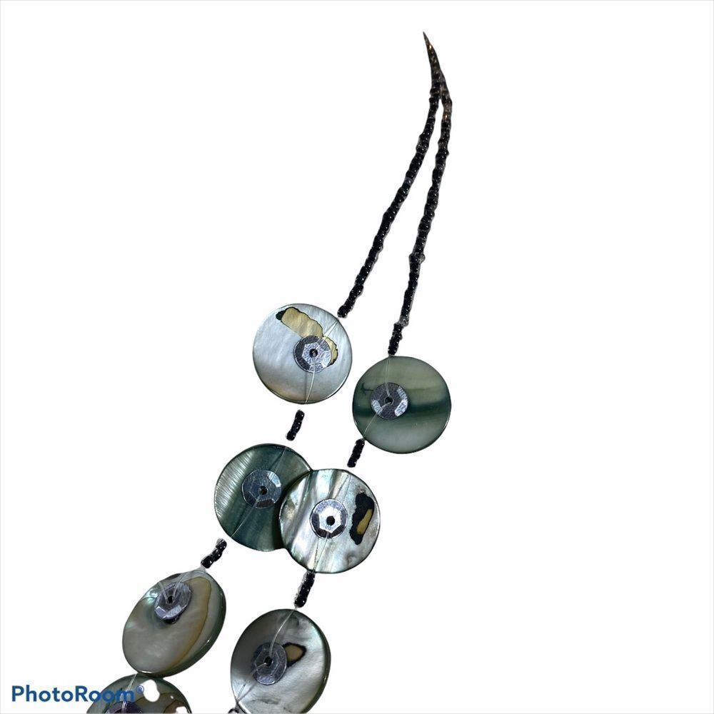 NWOT Shell & Bead Multi-Strand Necklace - Picture 3 of 5
